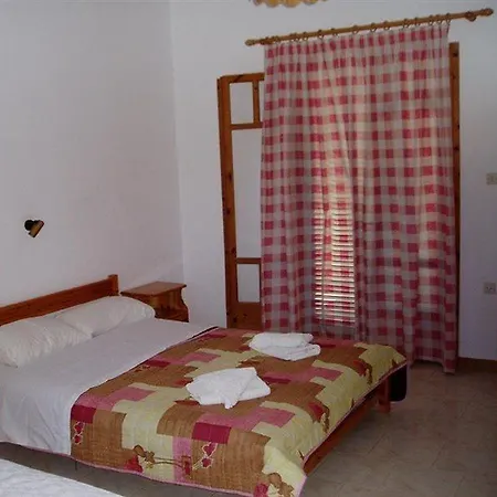 Christina 2* Zakynthos